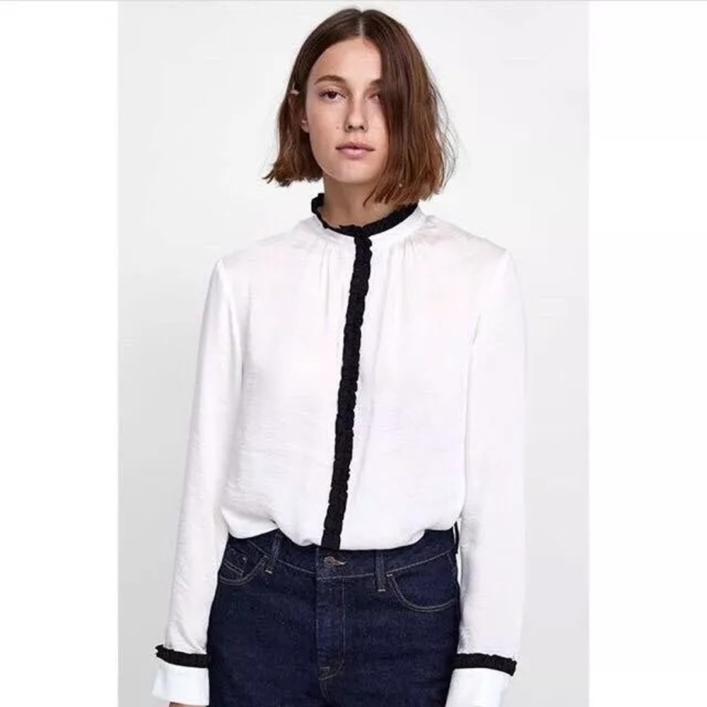 ZARA IVORY LONG SLEEVE BLOUSE WITH BLACK CONTRASTING RUFFLES size S